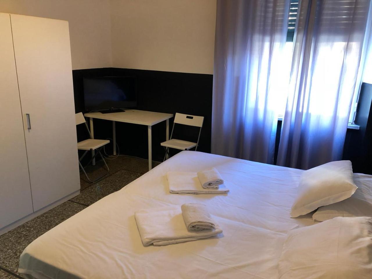 Mangia E Dormi Roma Hotell Exteriör bild